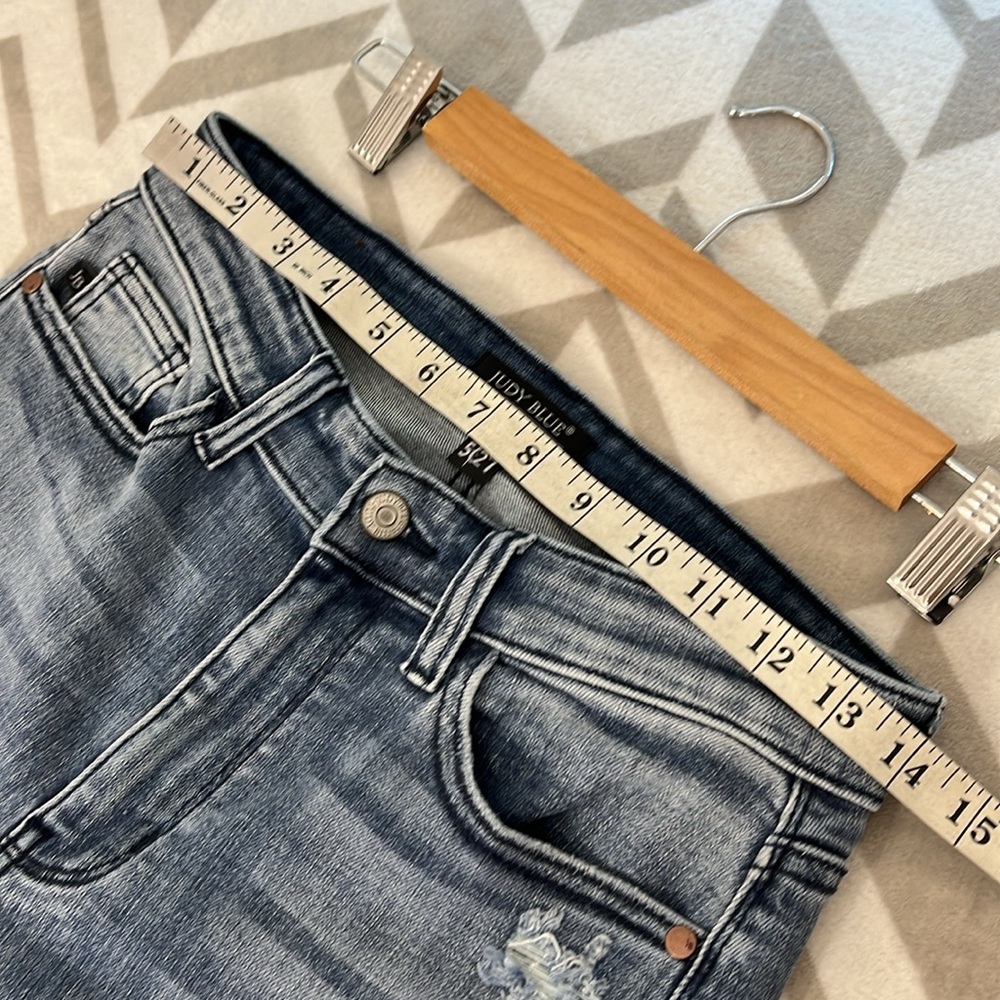 Judy Blue Distressed Straight Jeans size 5/27 Women’s Jeans - Picture 8 of 10
